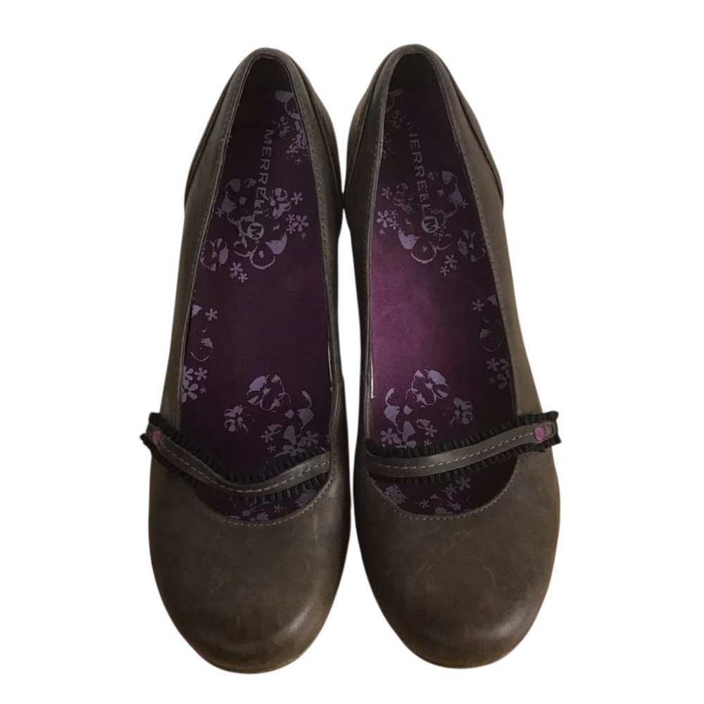 MERRELL brown wedges platform shoes pumps size 8.5 flower’s incrusted details